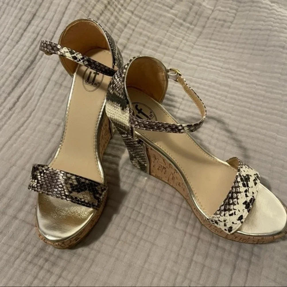 if Carrini Platform Wedge with Ankle Strap